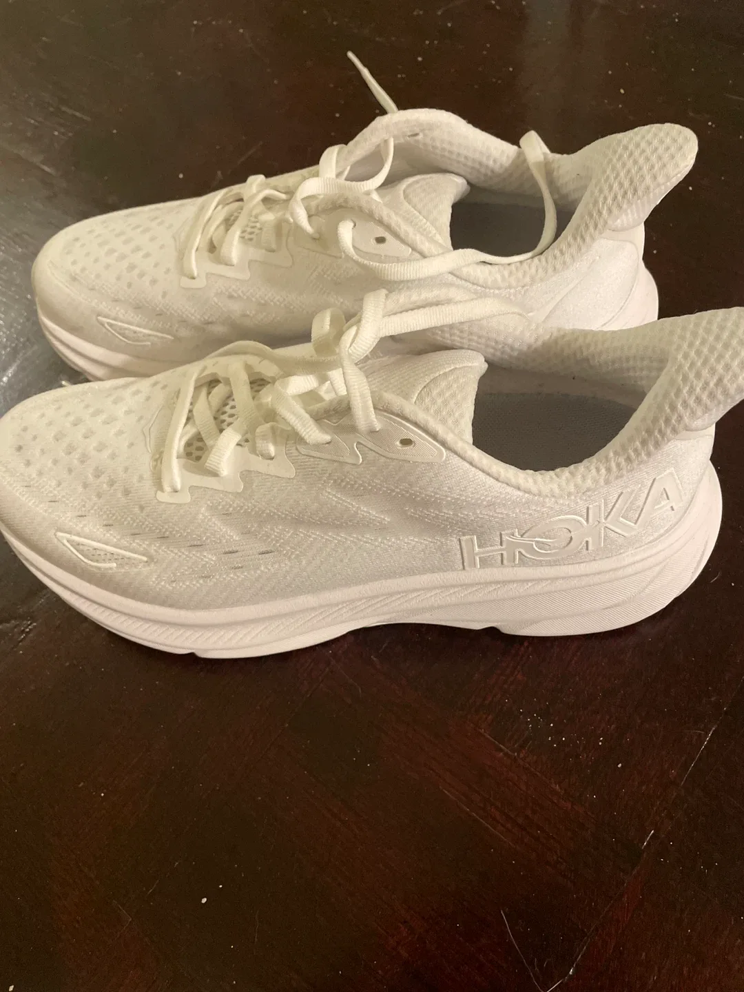 Hoka Clifton 9 Wide, US 7.5 White Sneakers image indicator(2)