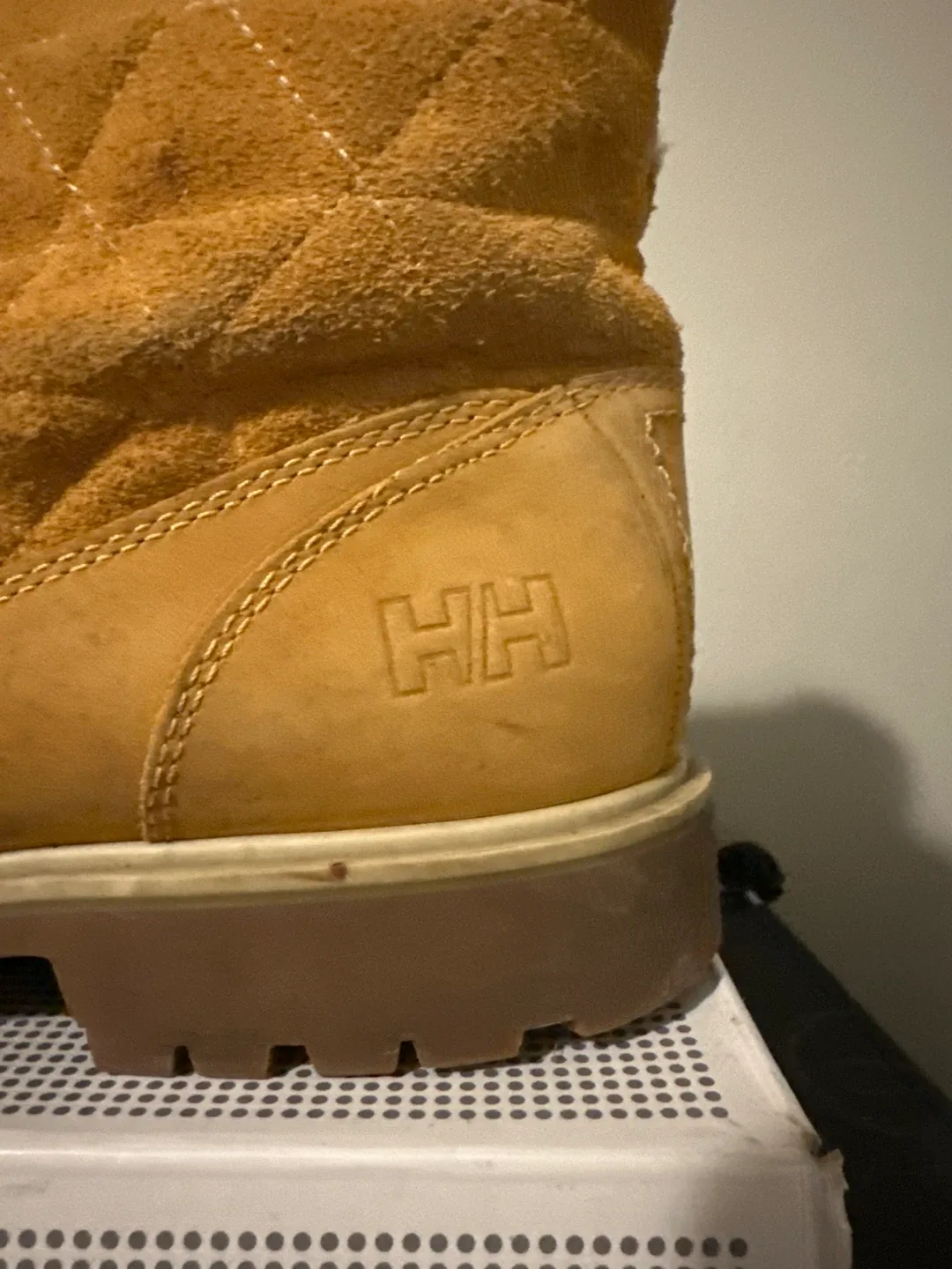 Helly Hansen W Vega Wheat Boots - US 9 image indicator(5)