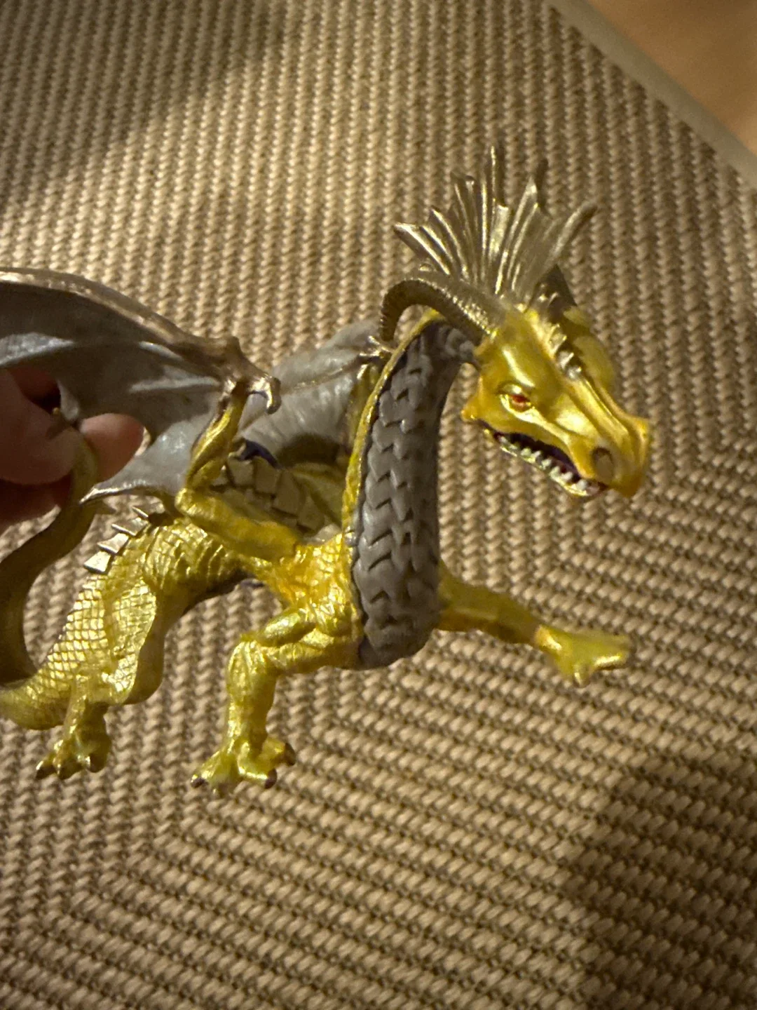 Two Dragon Figurines - good quality image indicator(3)