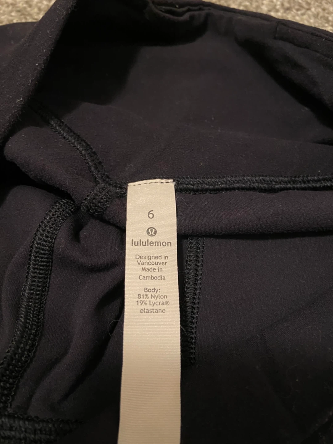 Lululemon Black Joggers - Size 6 - photo 2