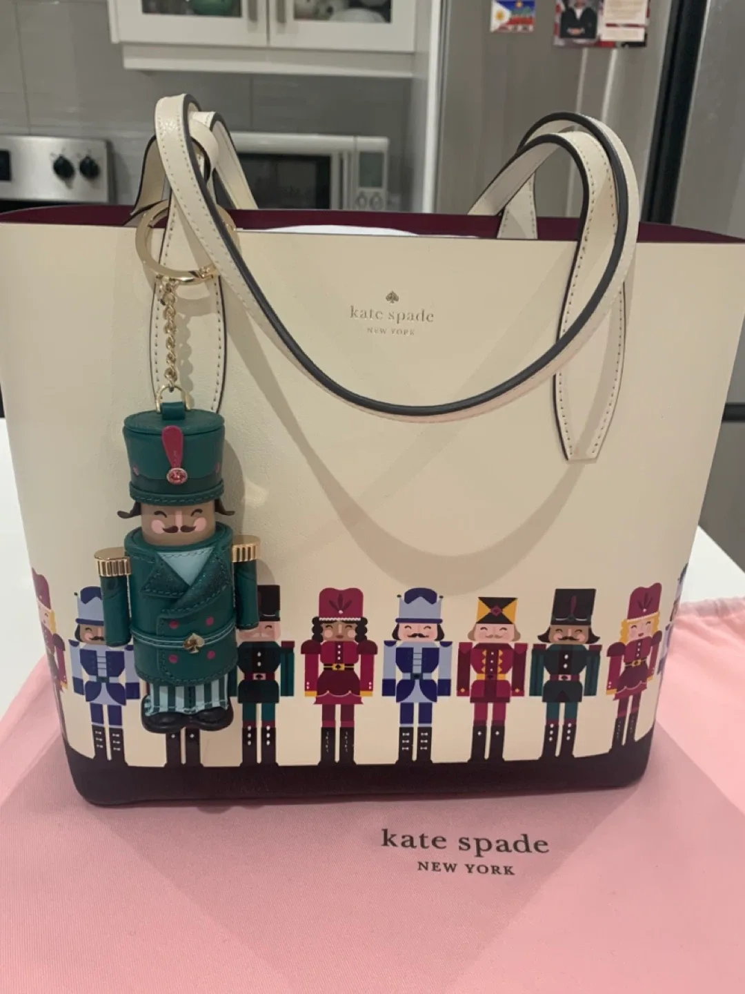 🎄New Kate Spade Nutcracker Keychain Bag Charm 🎄 image indicator(2)