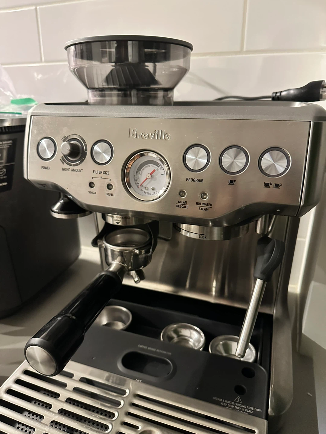 Breville Barista Express Espresso Machine - photo 2