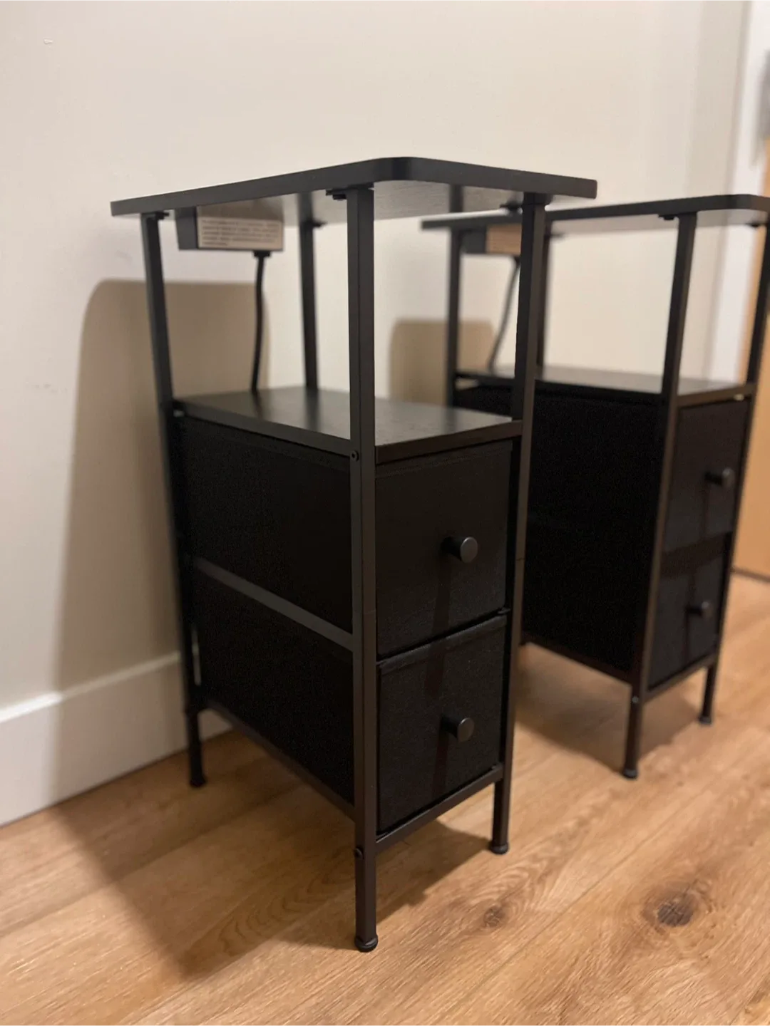 17 Stories Black End Table with Charging Station image indicator(2)