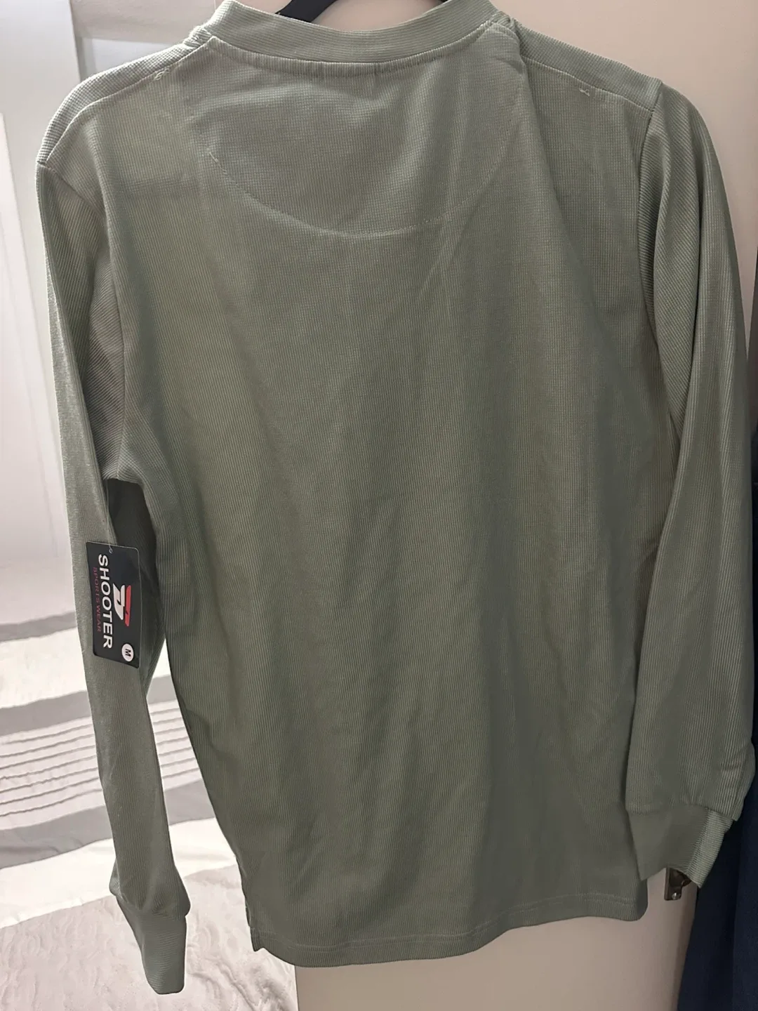 Shooter Long Sleeve Shirt - Size M🥕 image indicator(2)