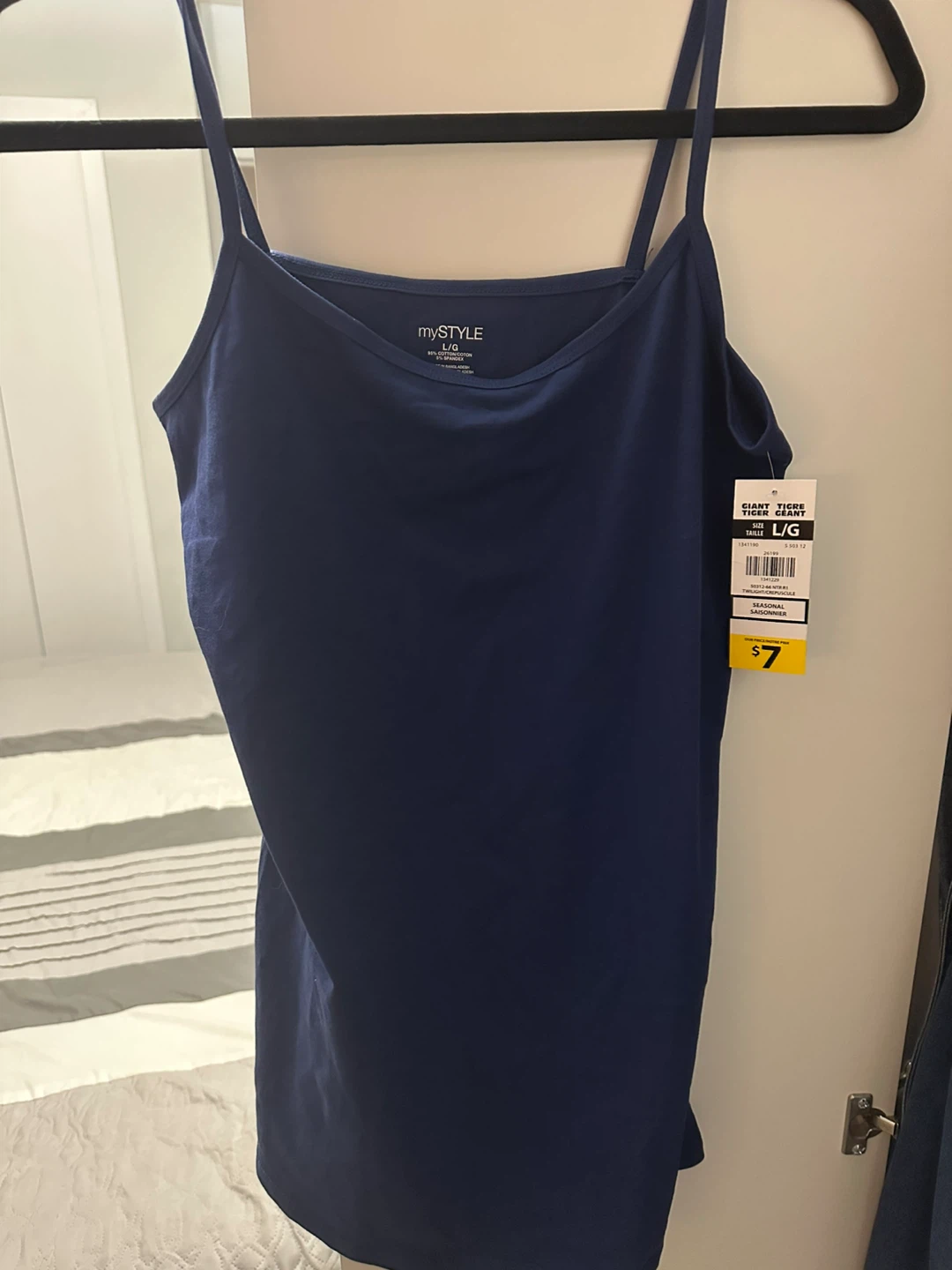 myStyle Navy Blue Tank Top - Size L/G🥕