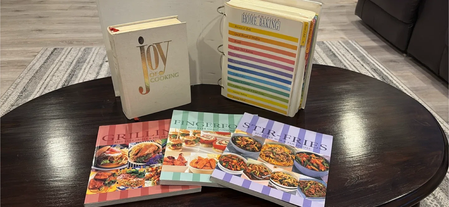 Lot of 5 Cookbooks: Home Baking, Grilling, Stir-Fries, etc. image indicator(4)