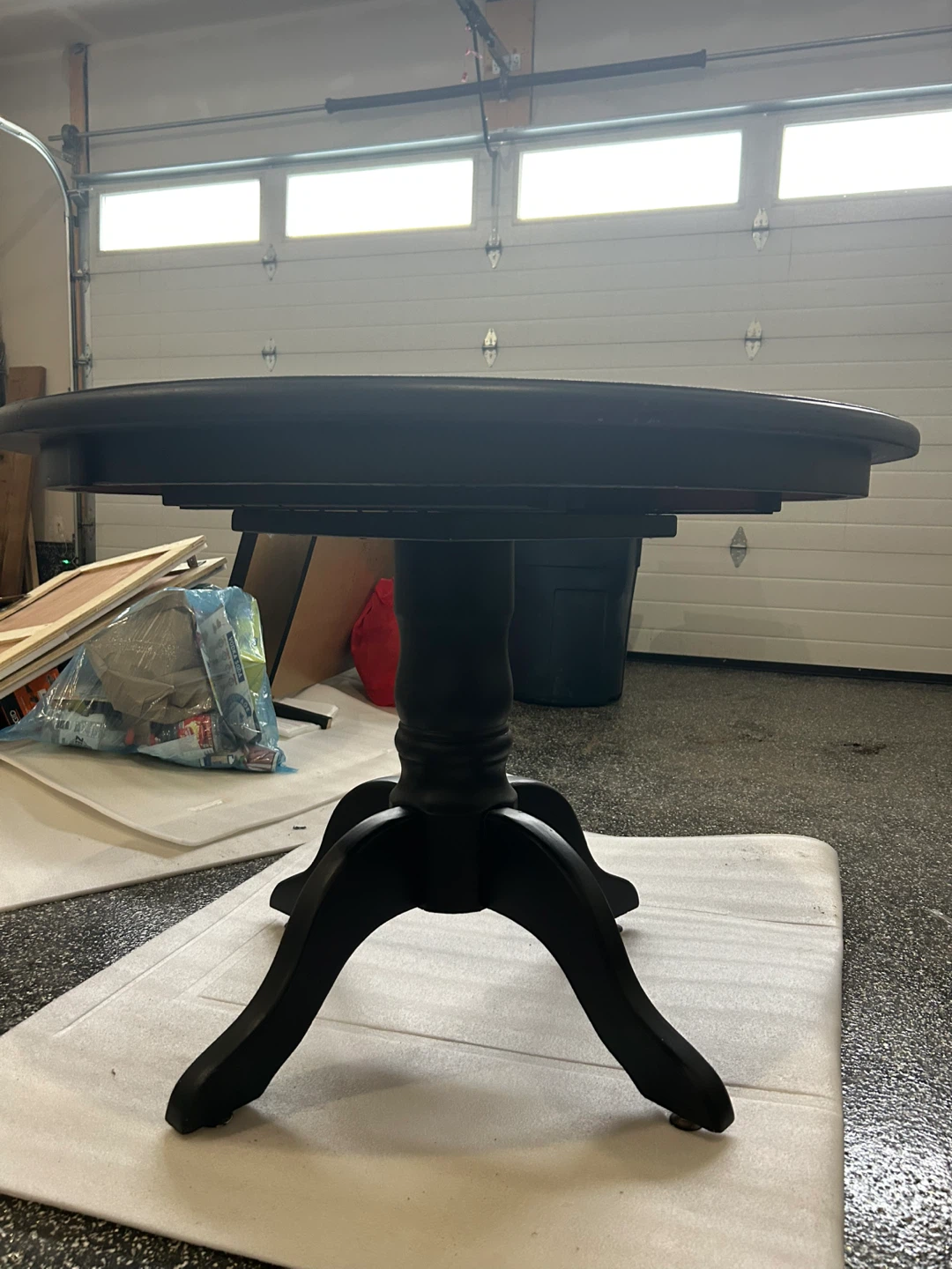 Solid wood Round Black Pedestal Table - photo 4