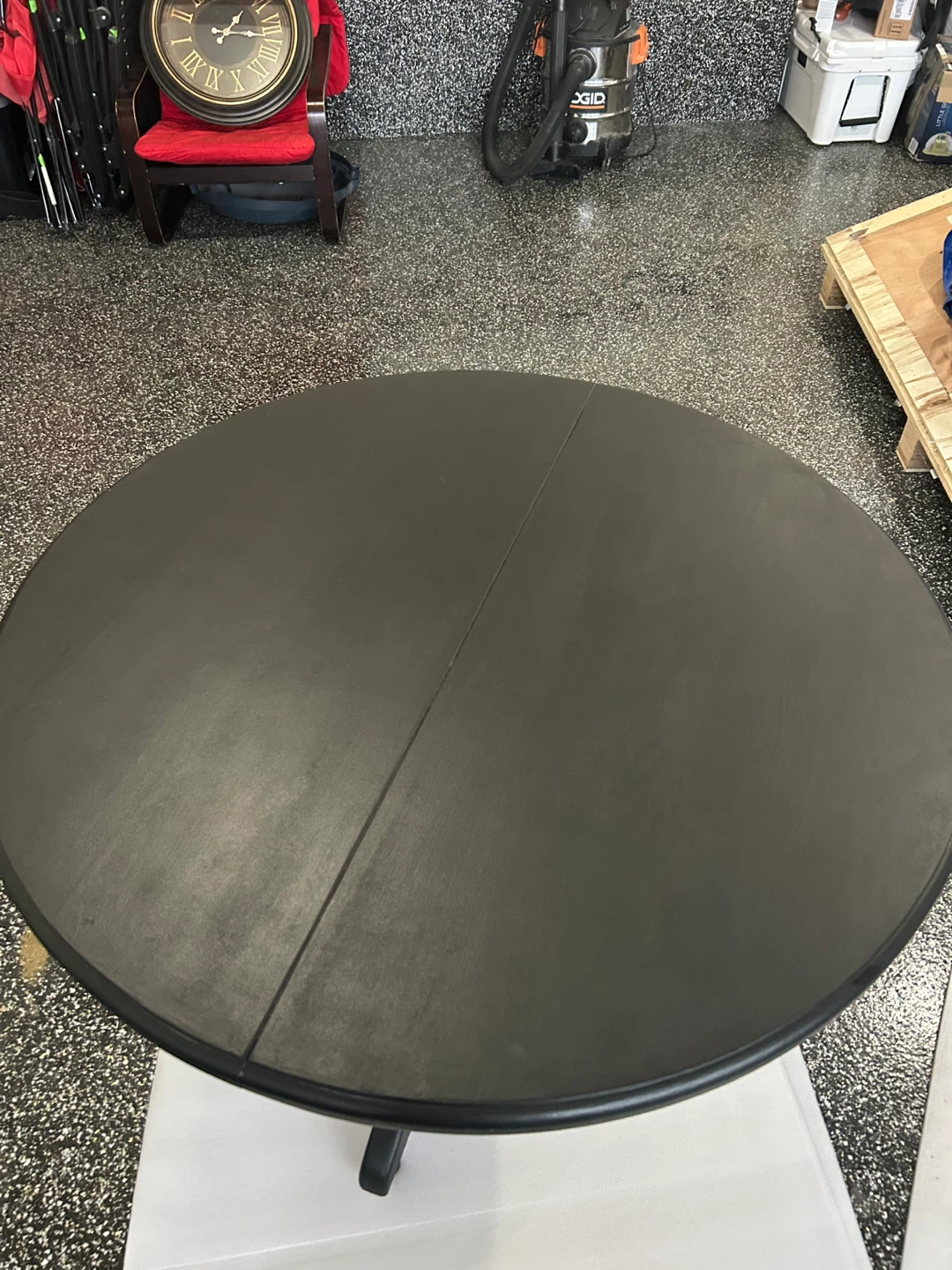 Solid wood Round Black Pedestal Table - photo 2