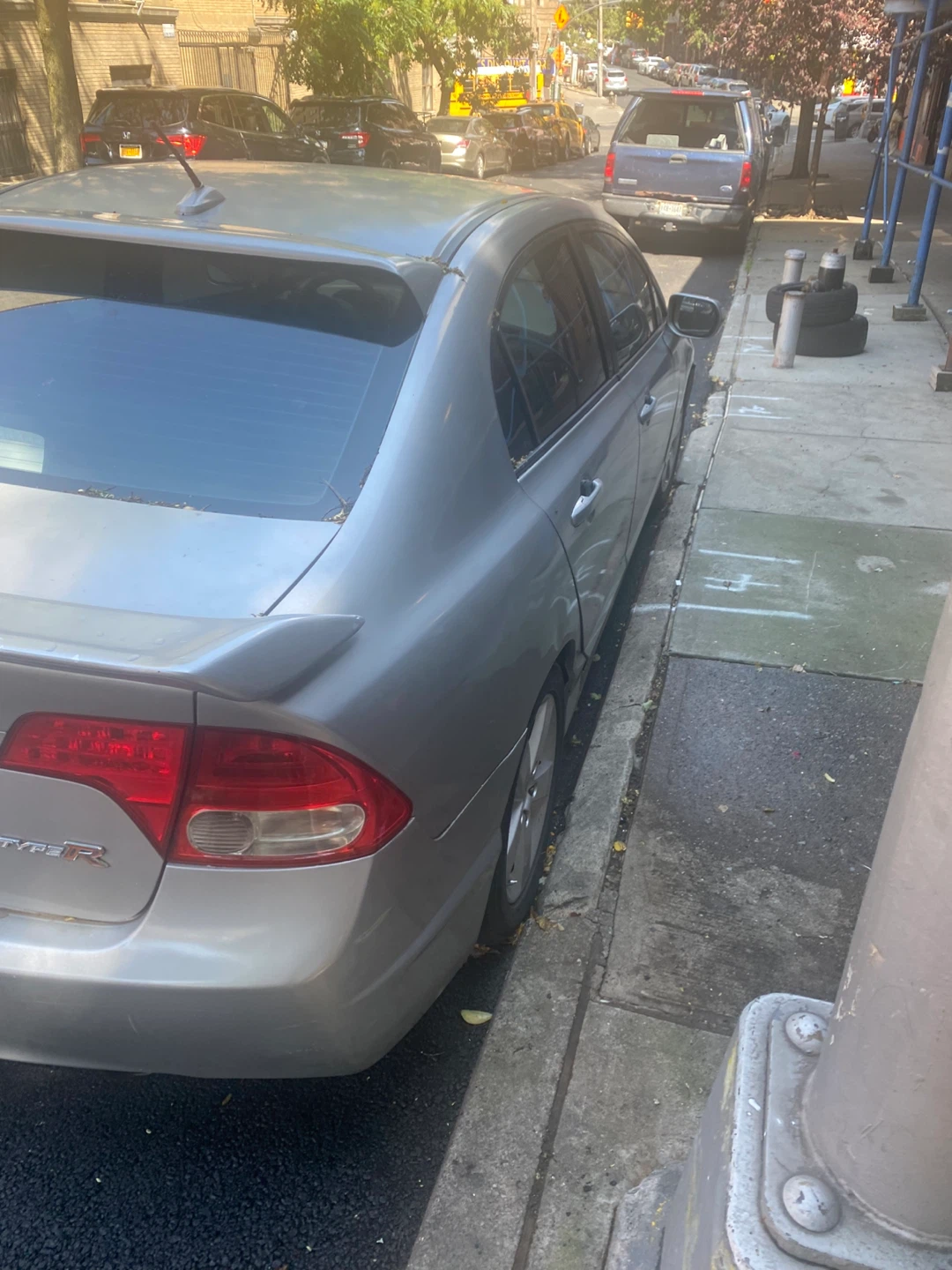 Honda Civic Sedan - Silver