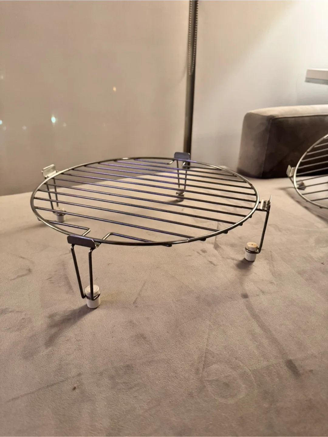 Two Round Stainless Microwave Baking Racks image indicator(3)