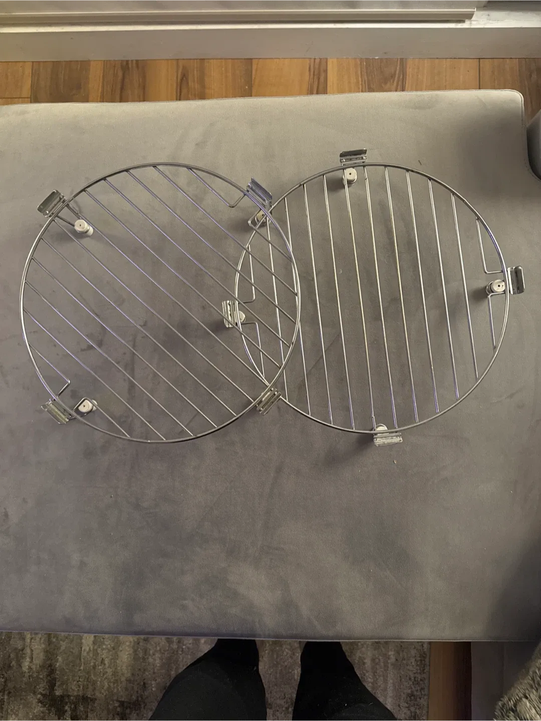 Two Round Stainless Microwave Baking Racks image indicator(2)