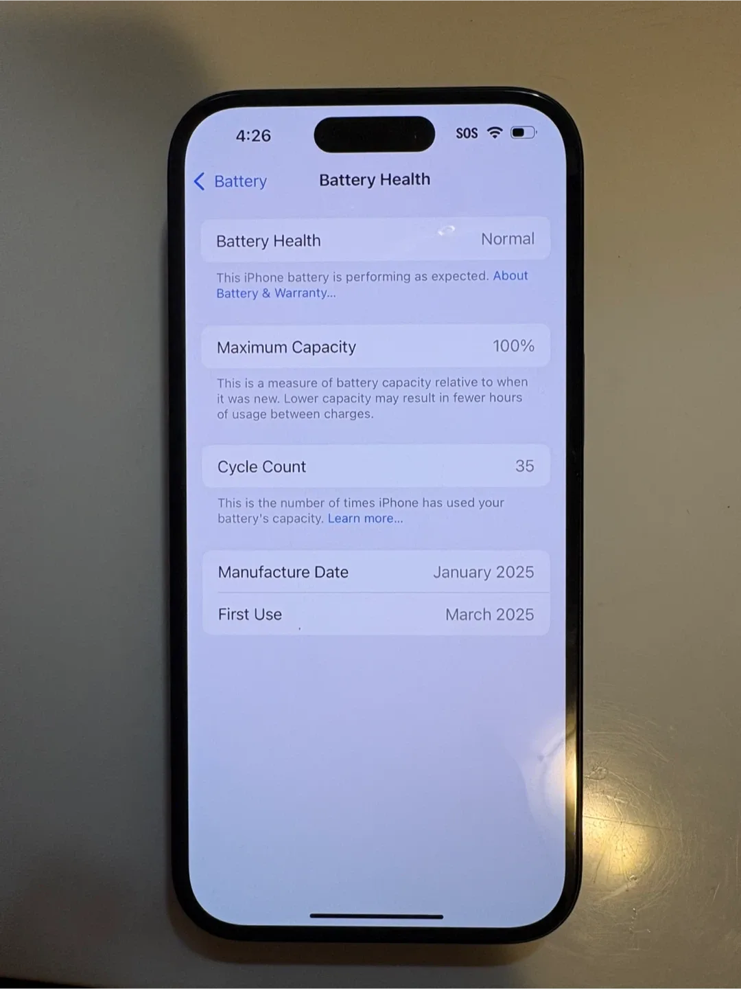 iPhone 15 128gb 100% battery image indicator(2)