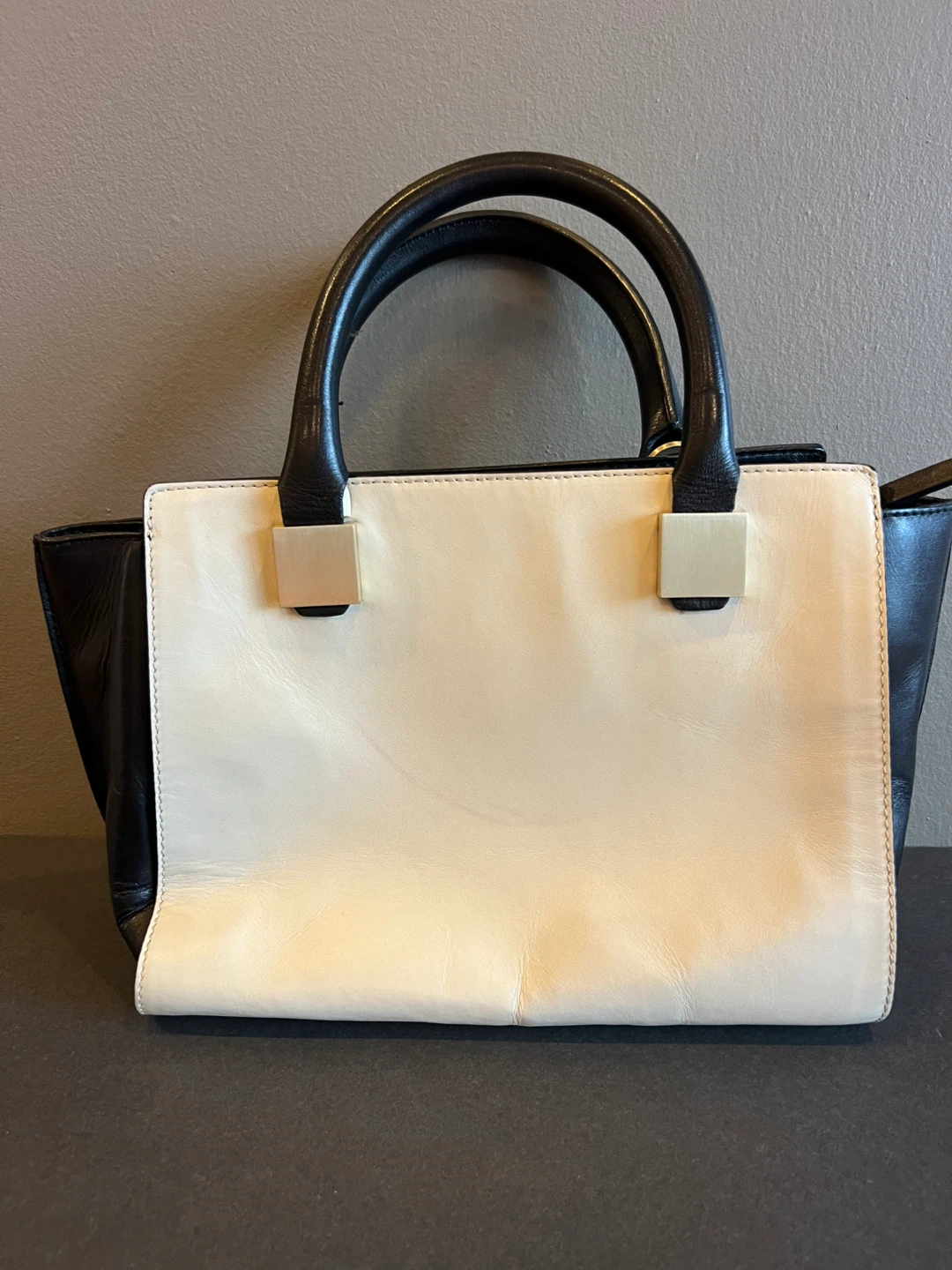 & Other Stories Colorblock Leather Bag 🥕