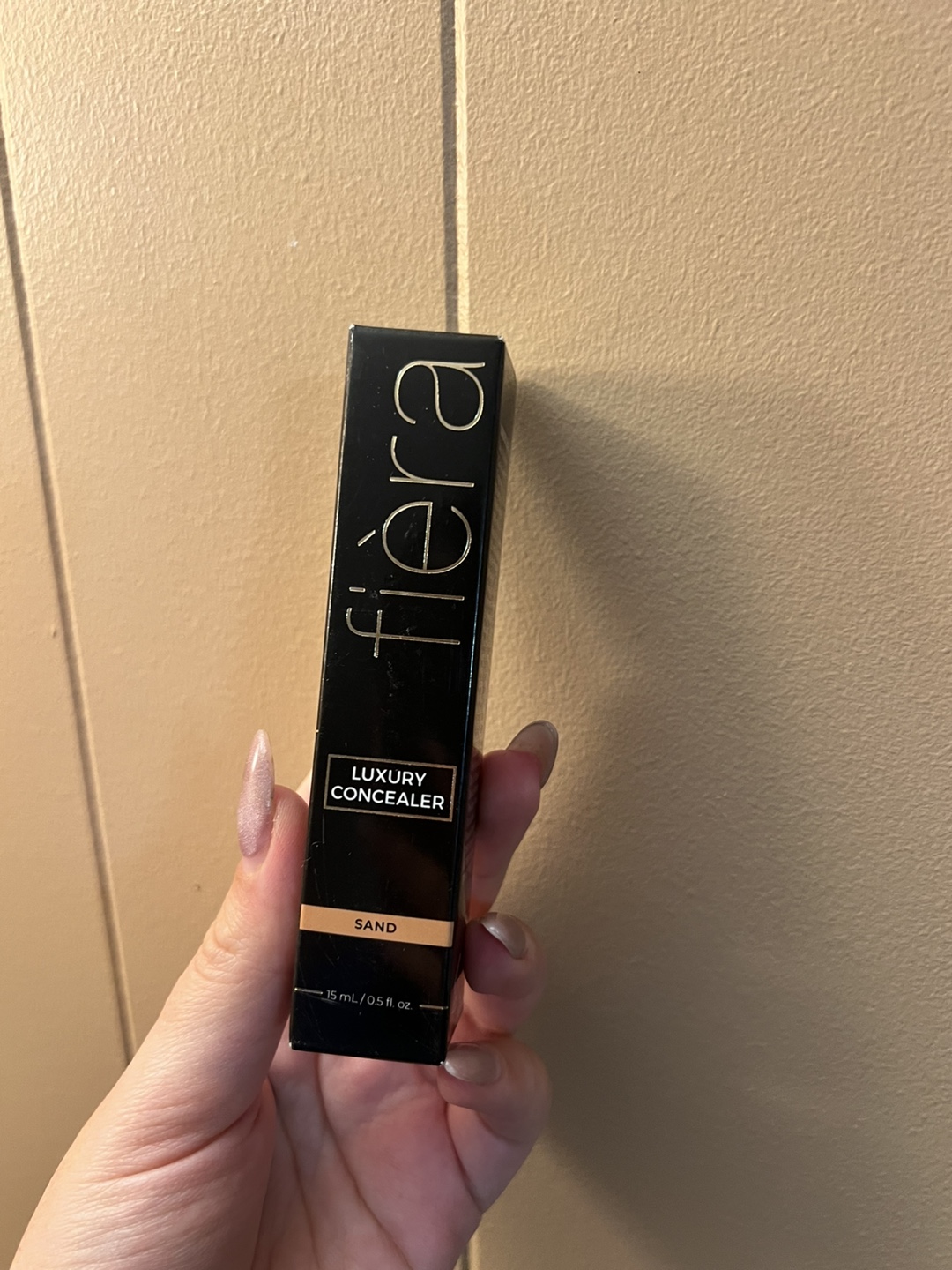 Fiera Luxury Concealer - Sand