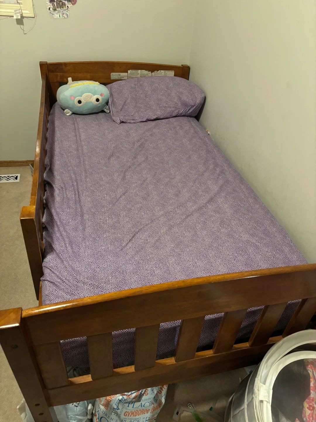 Two wooden single bed frame can turn into bunk bed image indicator(4)