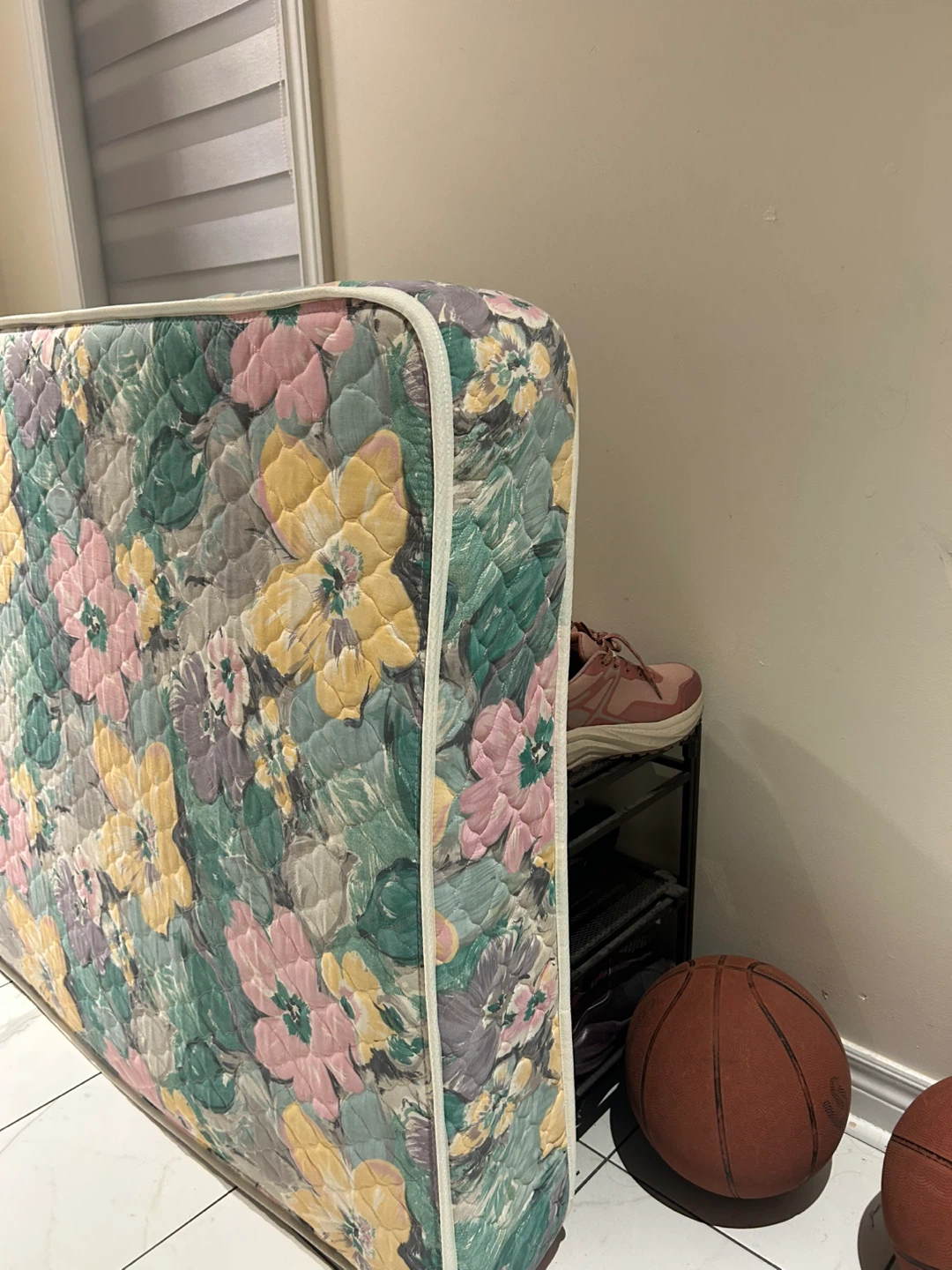 Single Floral Pattern Mattress - photo 3