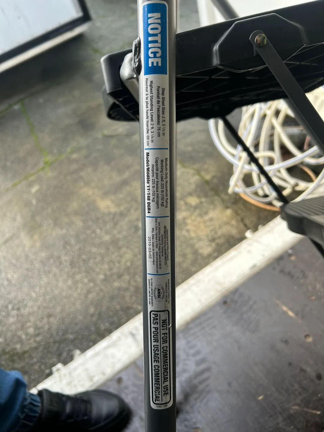 Cosco 3-Step Lightweight Ladder image indicator(5)