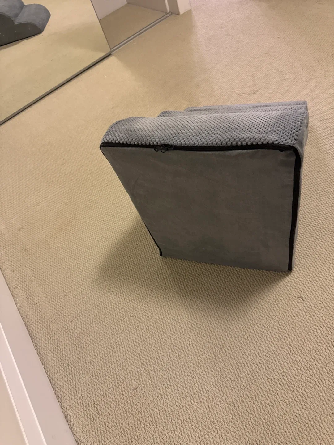 Pet Ramp 4 steps (foam) with removable+washable cover image indicator(2)