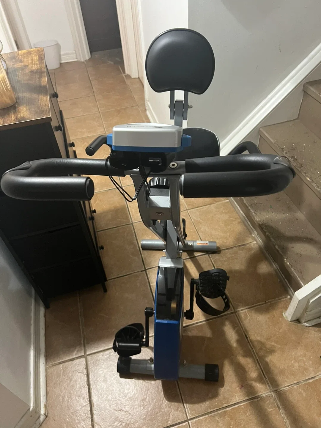 XTERRA FB350 Folding Exercise Bike (hardly used) image indicator(9)