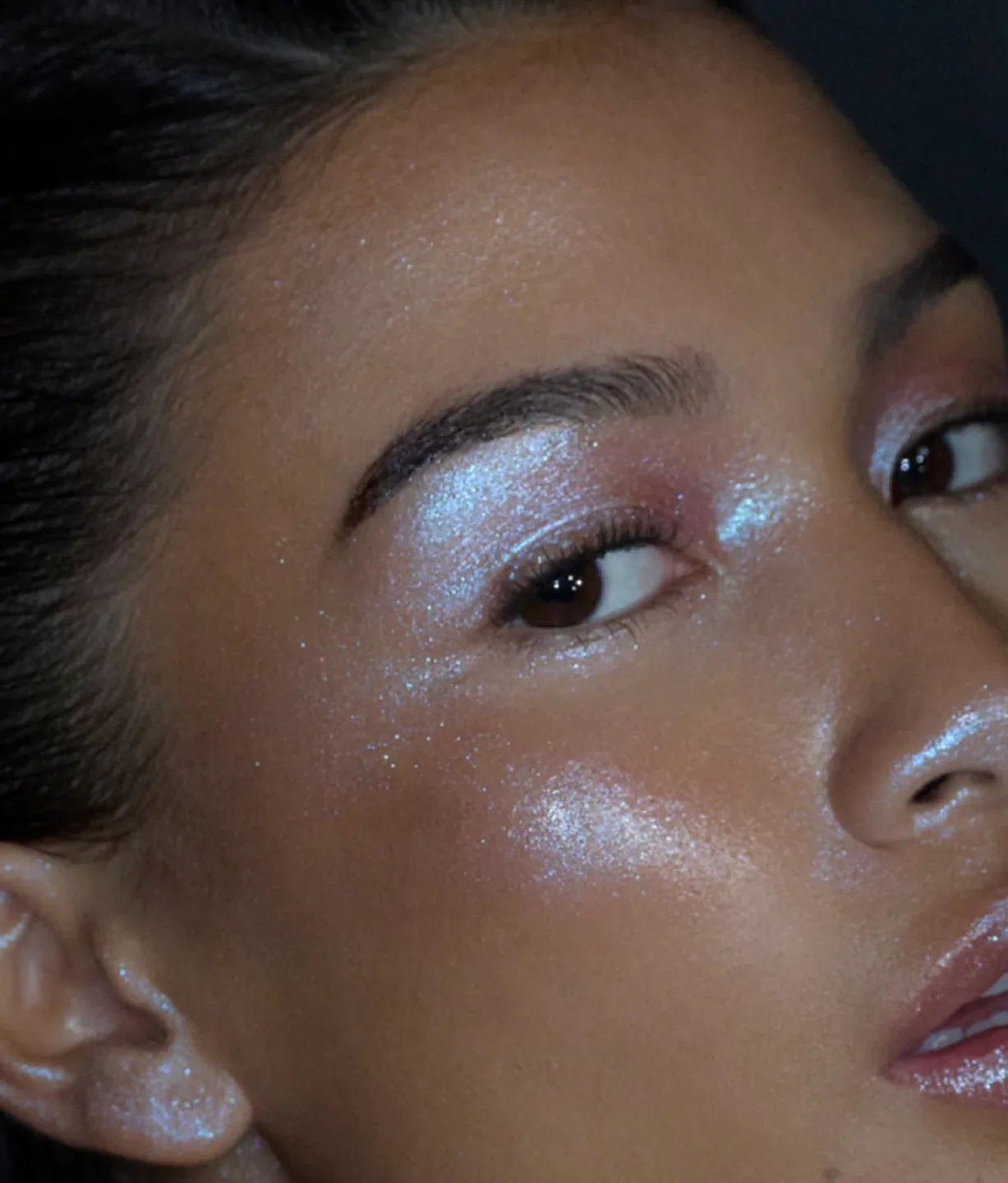 r.e.m. beauty Eclipse Glow Stick - Fembot image indicator(3)