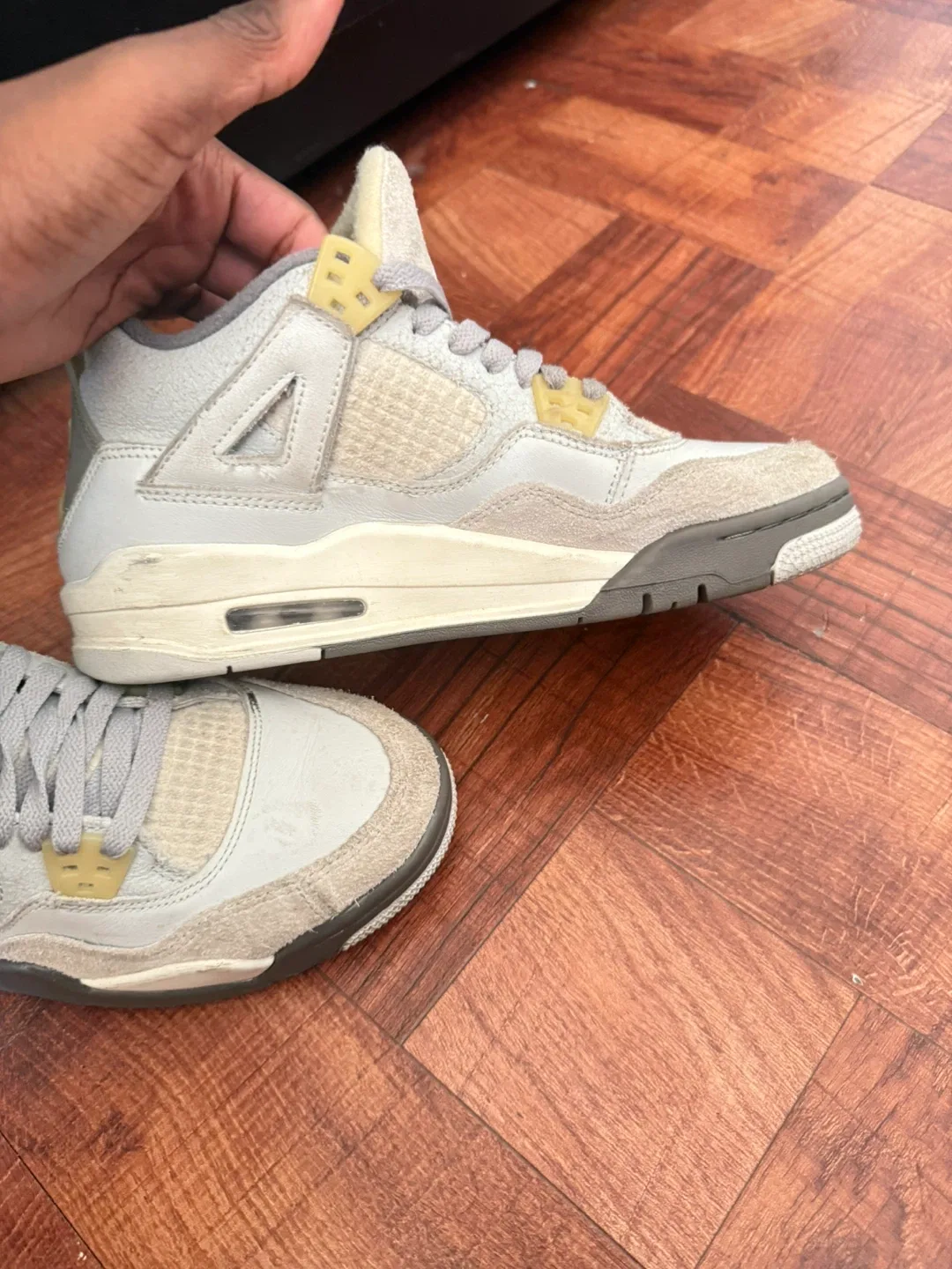 Jordan 4 Retro SE Craft Photon Dust image indicator(4)
