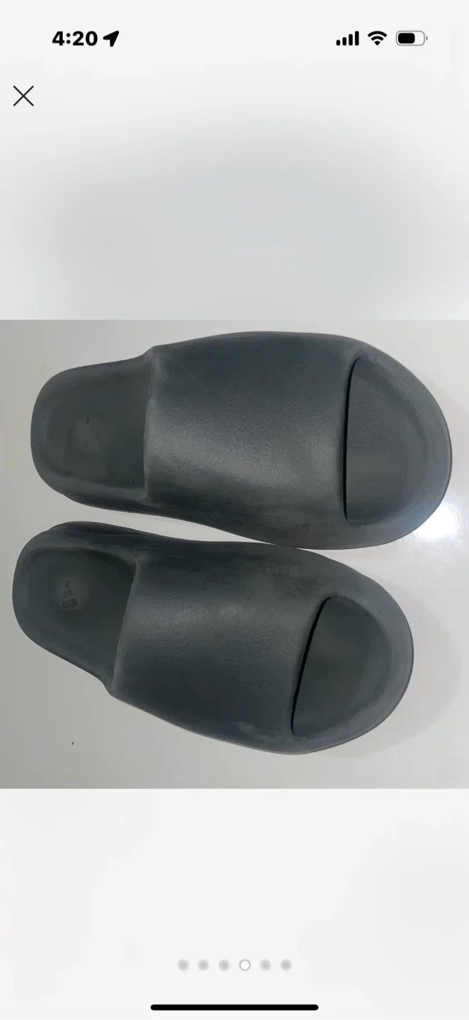 Adidas Slides image indicator(3)