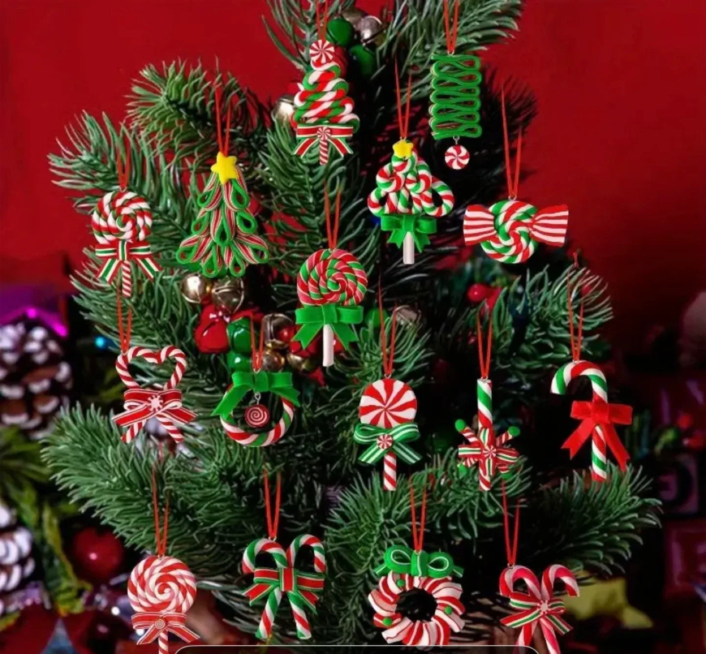 16pc Christmas hanging ornaments. New