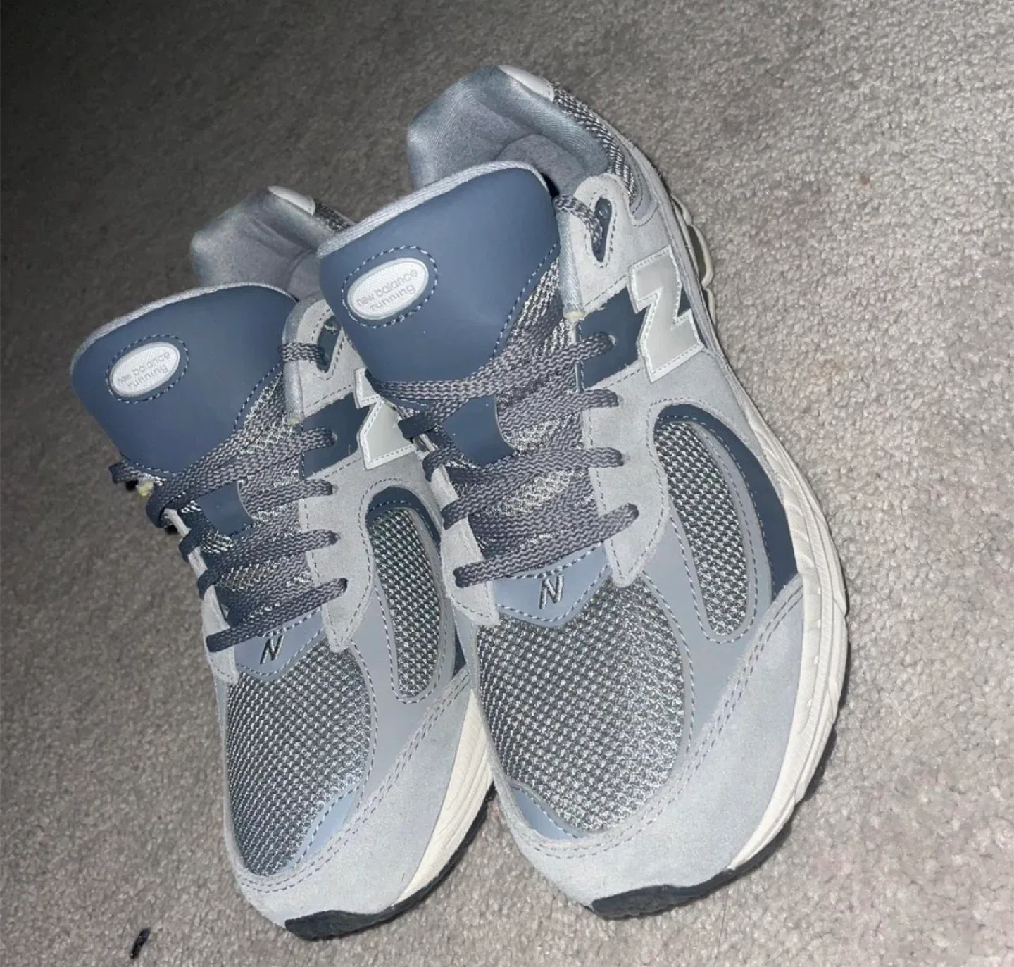 New Balance 2002R Gray Sneakers image indicator(4)