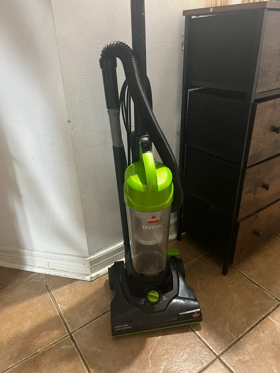 Bissell Powergroom Easy Vac Cyclonic Upright Vacuum image indicator(6)