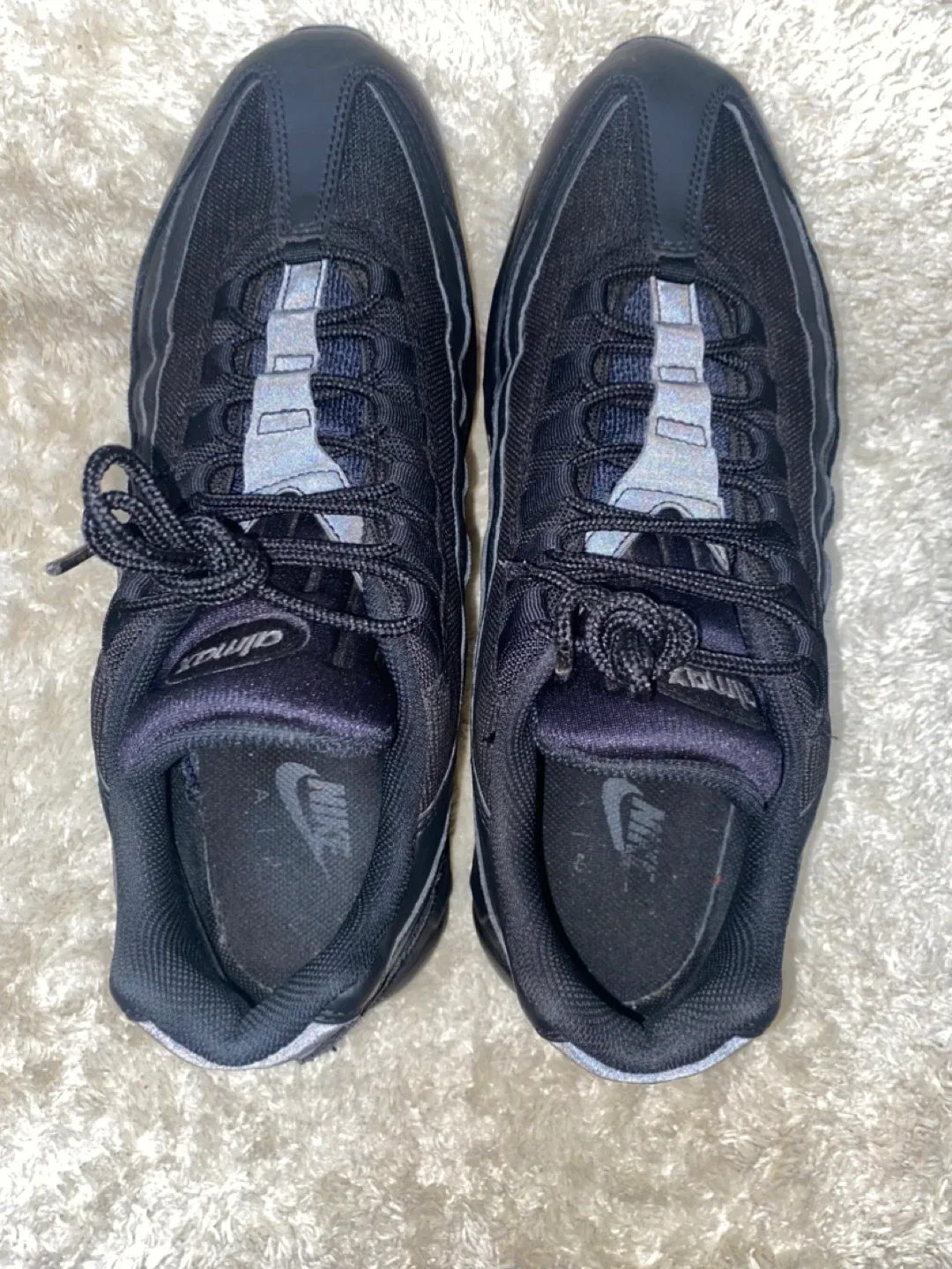 Nike Air Max 95 ESSENTIAL (Size 13) image indicator(7)