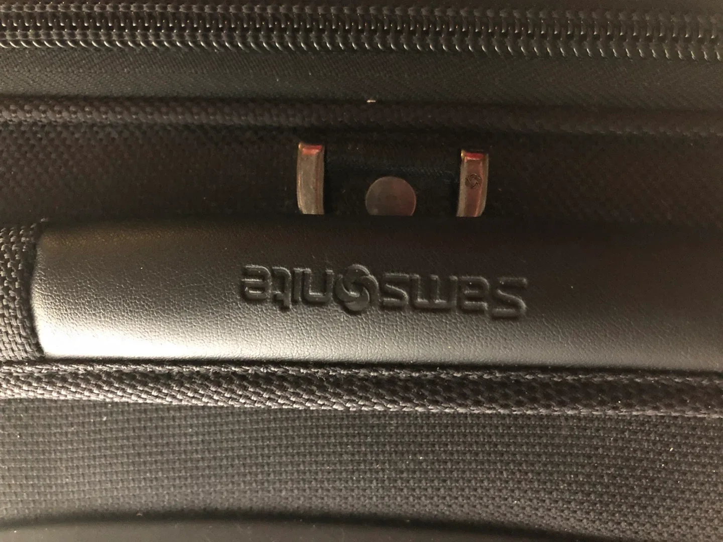Samsonite Black carry on - Rouge image indicator(8)