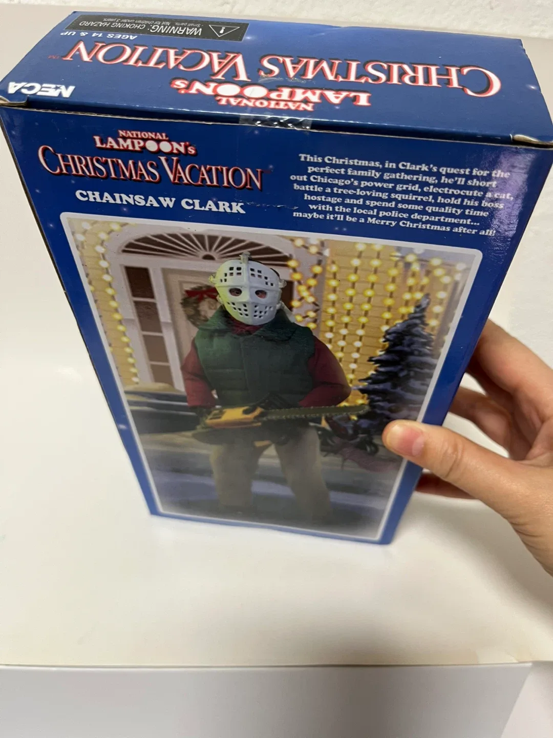 NECA - National Lampoon's - 8" Clothed Figure - Chainsaw Clark image indicator(3)