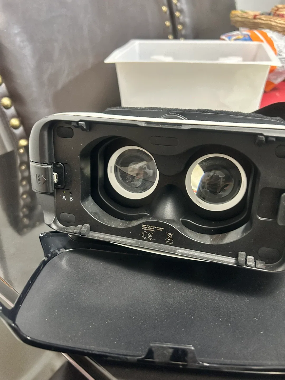 Samsung VR Headset image indicator(2)