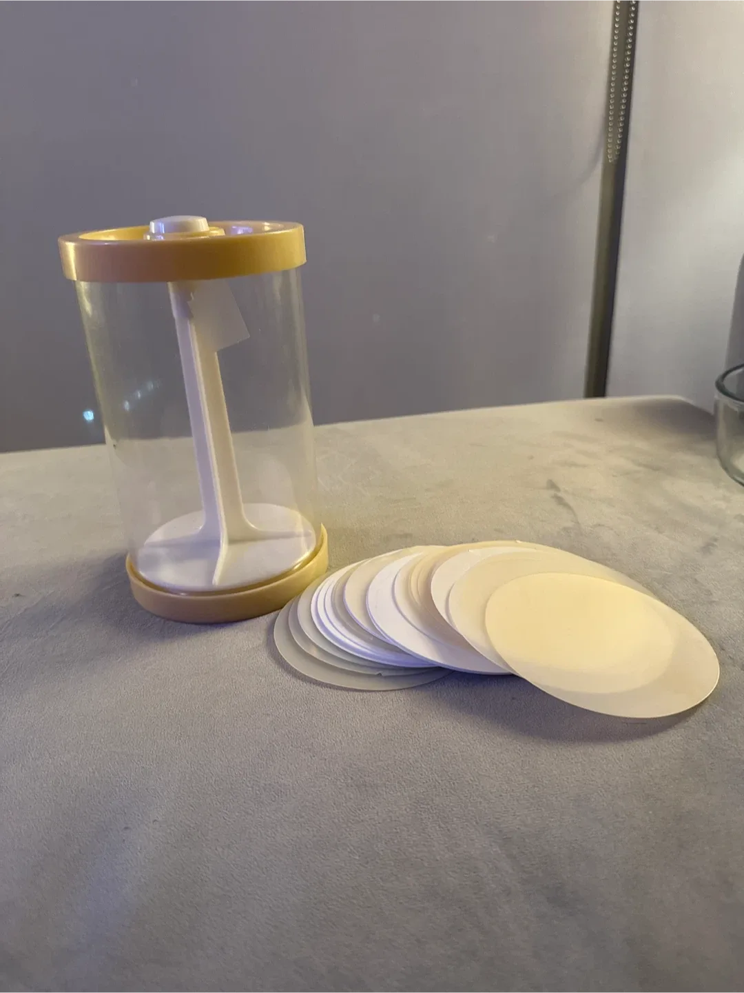 70's Plastic Hamburger Press image indicator(3)