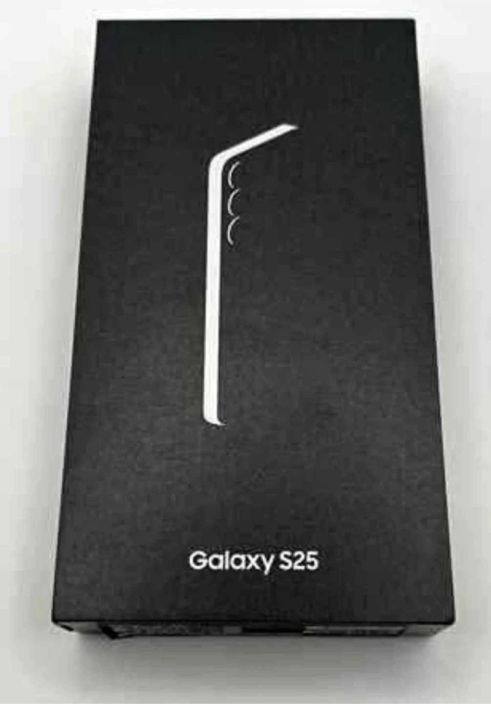 Samsung Galaxy S25 - Like New! image indicator(2)