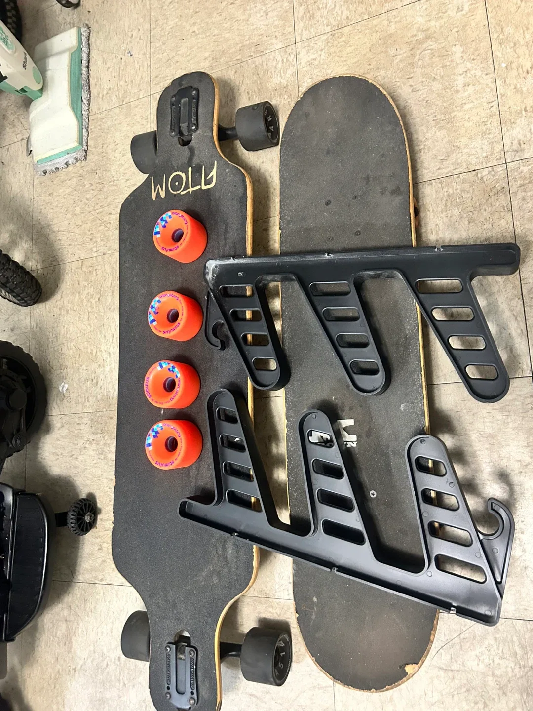 Atom & Woll Longboard Bundle image indicator(4)