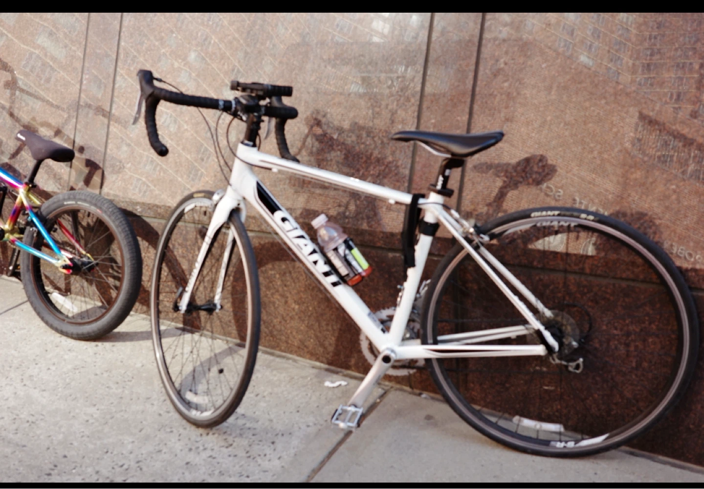 Giant Road Bike - White - photo 3