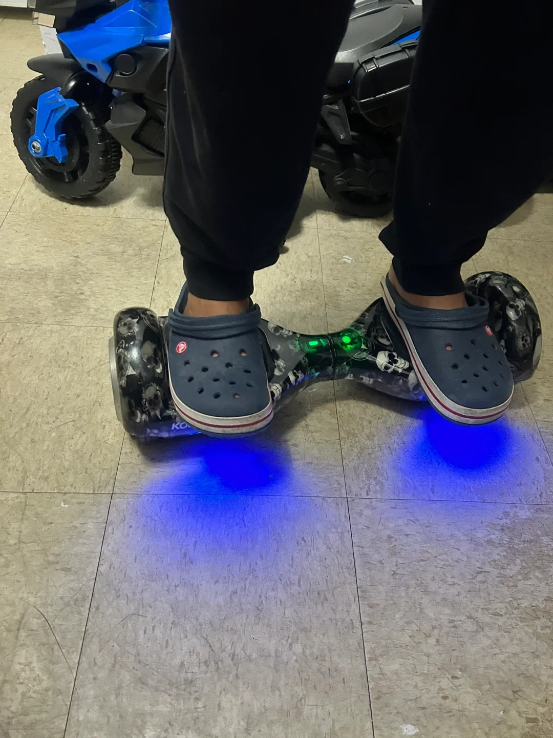 Skull Design Hoverboard image indicator(4)