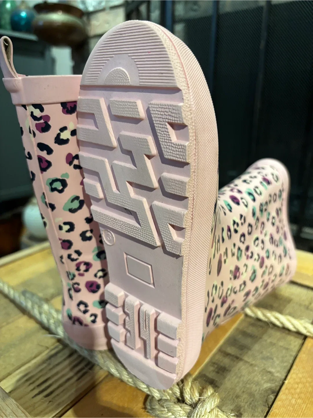 Girls’ Pink & Leopard Print Gum Boots 💕 Size 3 image indicator(8)