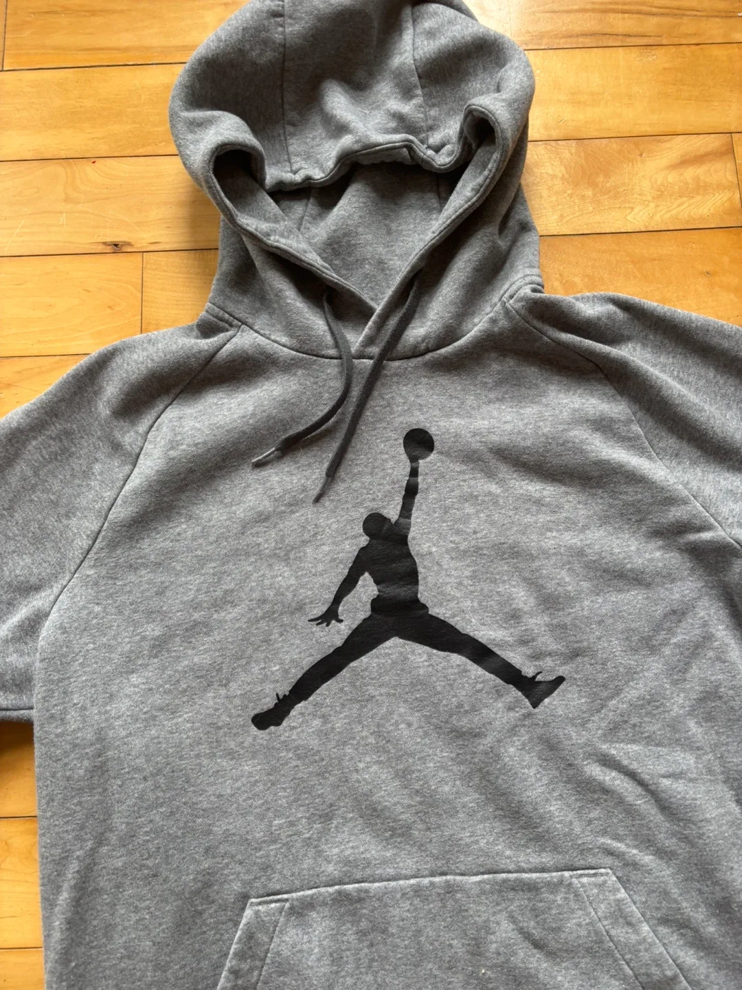 Jordan Grey Hoodie - Size L image indicator(2)