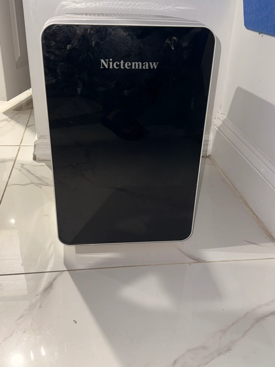 Nictemaw Mini Fridge - photo 2