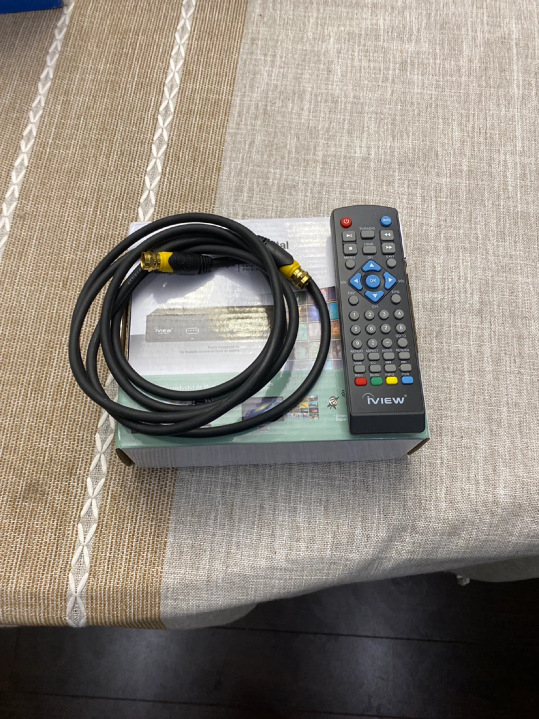 New iView Digital Converter Box - photo 2