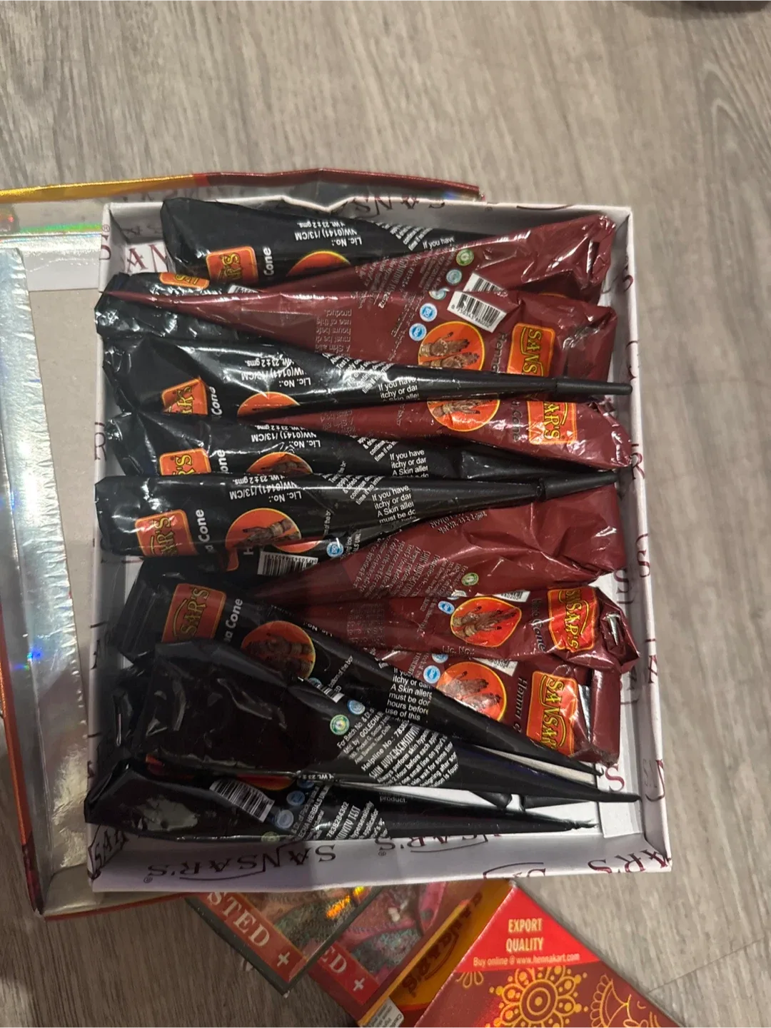 Black & Maroon Henna Cones image indicator(2)