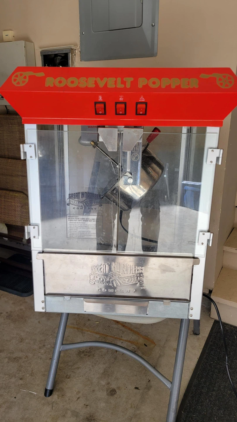Great Northern Roosevelt Popcorn Machine - photo 4