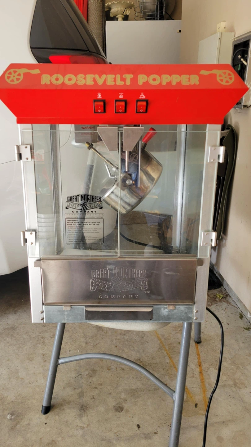 Great Northern Roosevelt Popcorn Machine