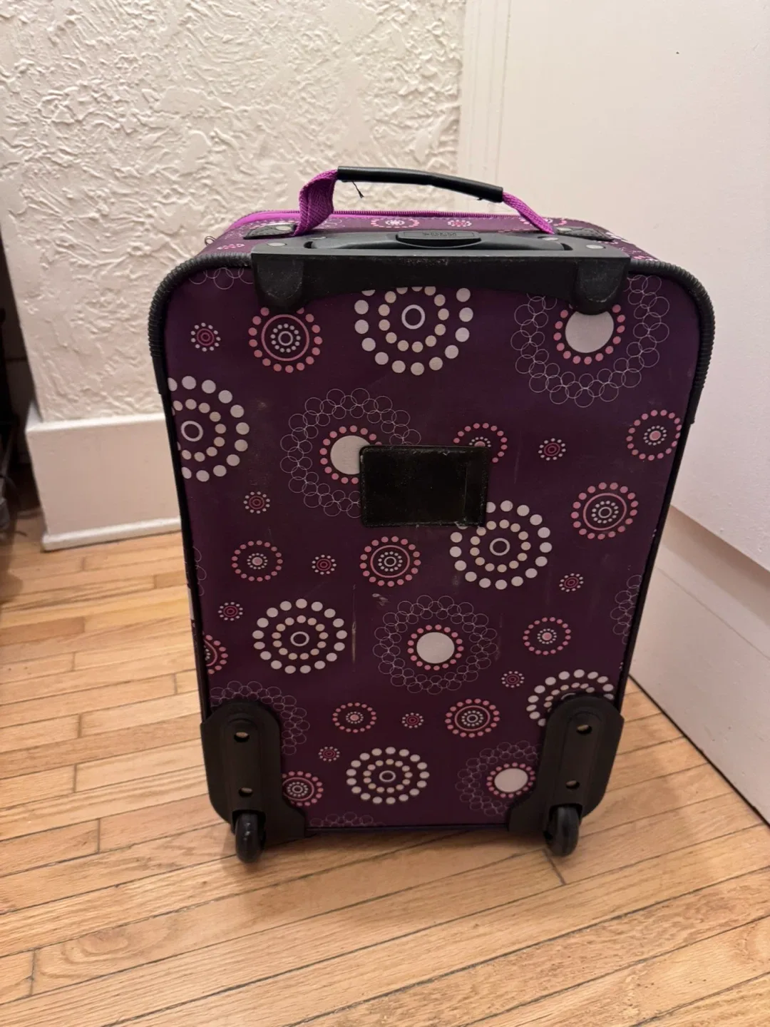 Moving Rockland Purple Carry-On Suitcase light weight 20” image indicator(6)