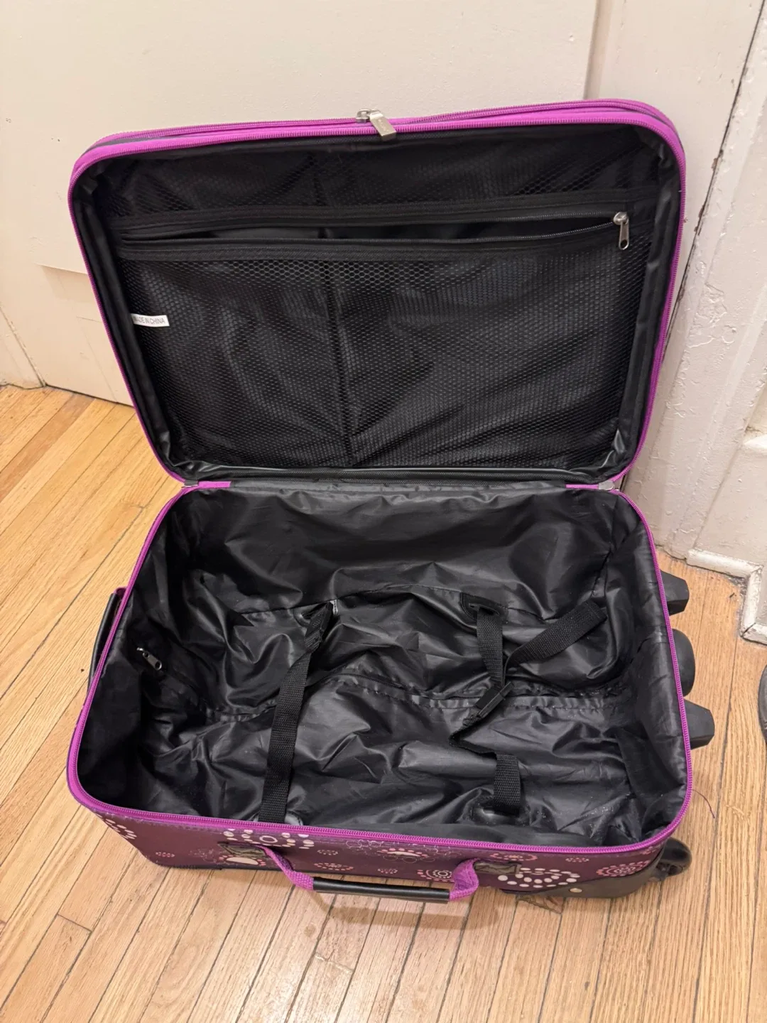 Moving Rockland Purple Carry-On Suitcase light weight 20” image indicator(9)