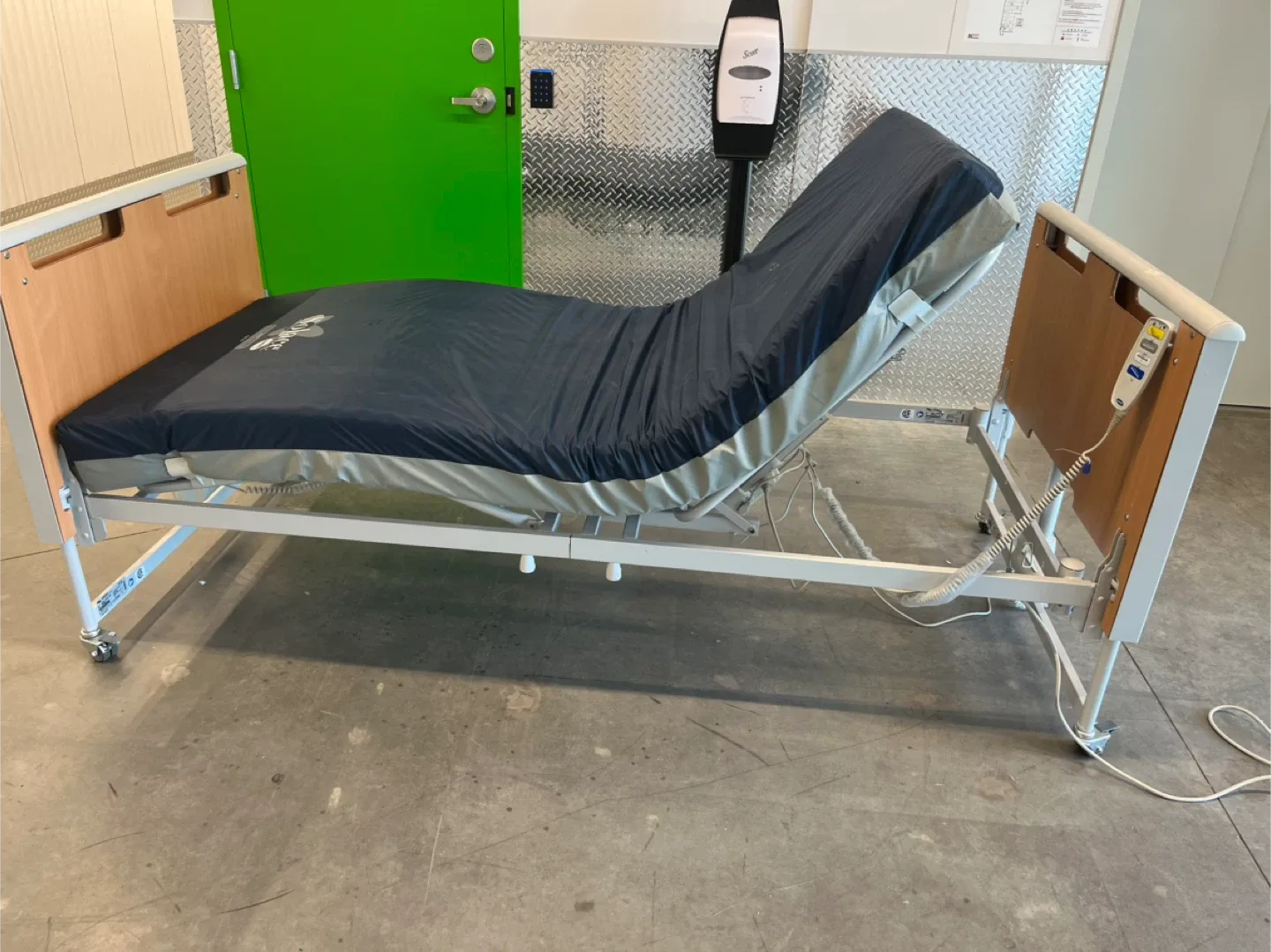 Invacare Hospital Bed image indicator(5)