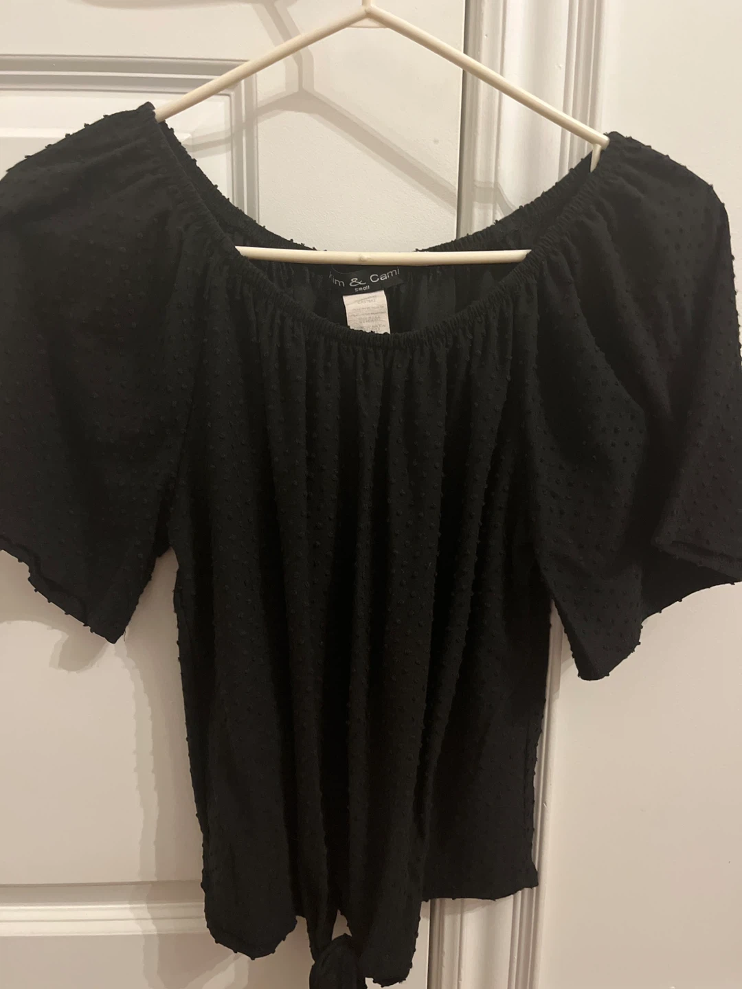 Kim & Cami Black Top - Size Small