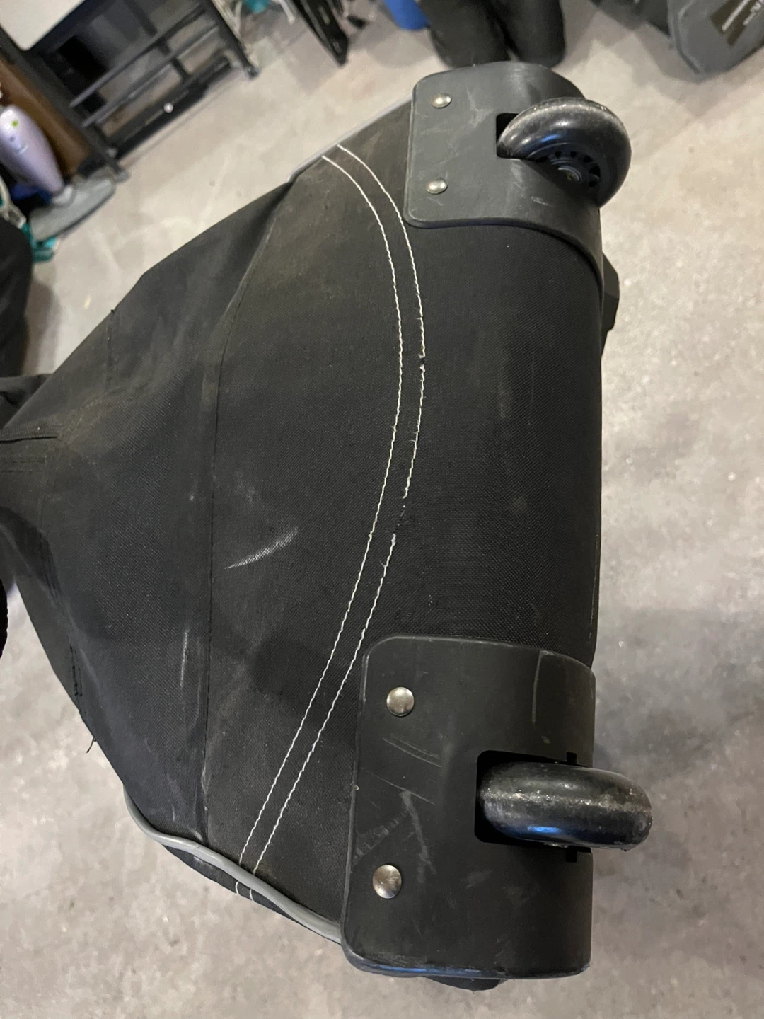Easton Stealth SI Wheeled Hockey Bag - photo 3